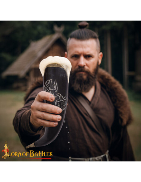 Corneta Vikinga Gravada de Boi com...