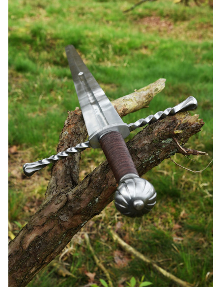 Espada bastarda com bainha, funcional