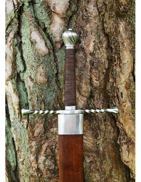 Espada bastarda com bainha, funcional