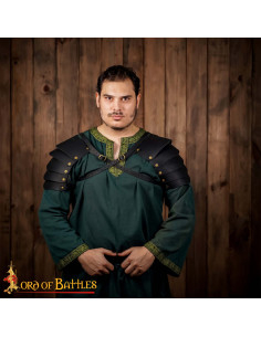 Ombreras de couro vikingas para LARP e teatro 2