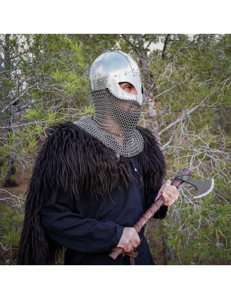 Capacete Viking com Malha de Corrente...
