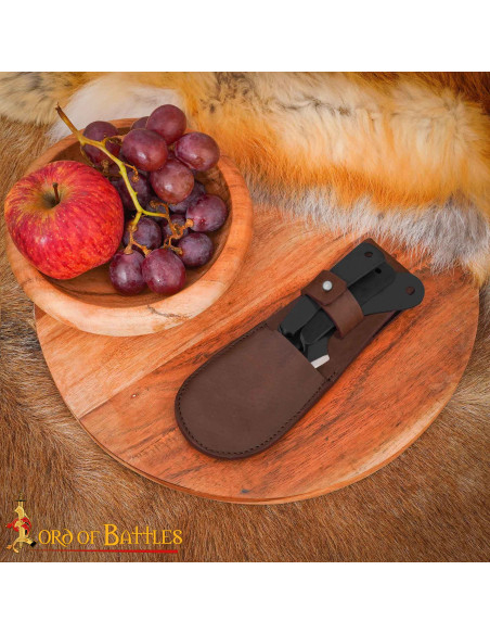 Conjunto de Talheres Medievais em Aço...