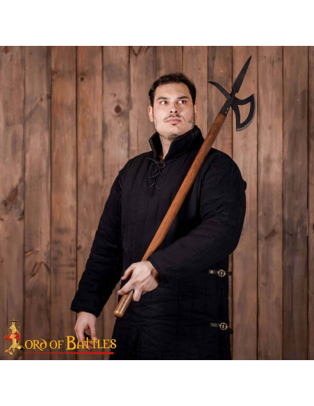 Alabarda medieval do século XVI em...