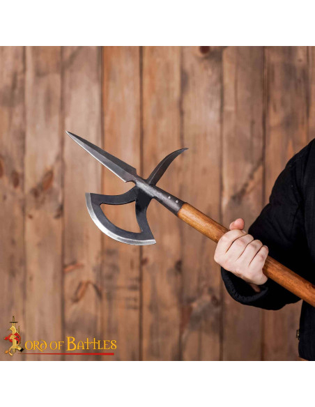 Alabarda medieval do século XVI em...