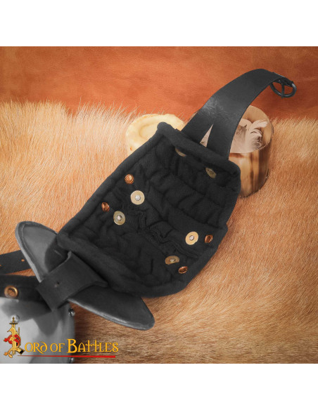 Proteções de joelho medievais em aço...