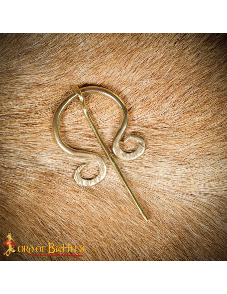 Fecho viking de capa em latão polido...