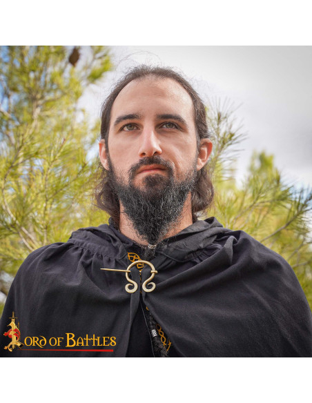 Fecho viking de capa em latão polido...