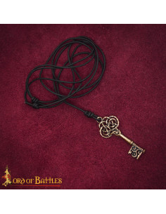 Pendente medieval em bronze fundido, forma de chave 2