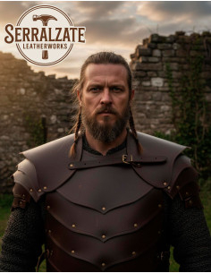 Homens de ombro guerreiro vikingo de couro marrom escuro 2