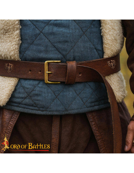 Decoração medieval para cinto em...