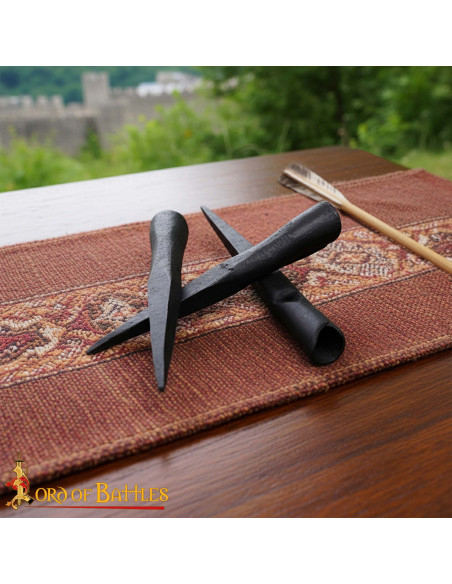 Ponta de flecha em ferro forjado...