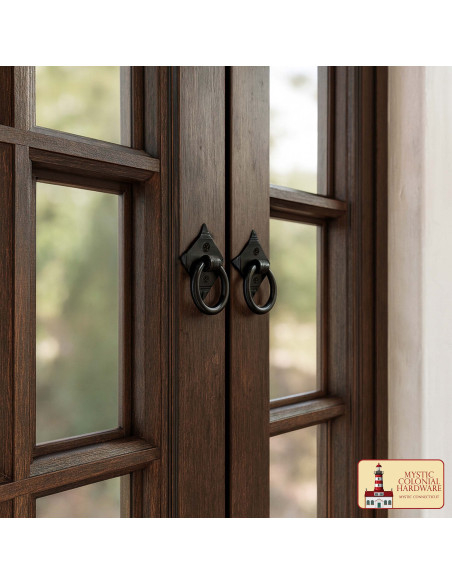 Puxador medieval em ferro fundido...