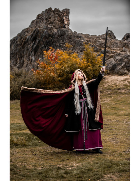 Capa vikinga modelo Fjell em pele...