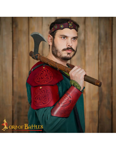 Ombrera medieval em couro com design de nós celtas, cor burgundy