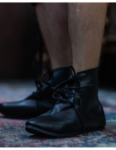 Botas medievais de couro modelo Heinrich, cor preta