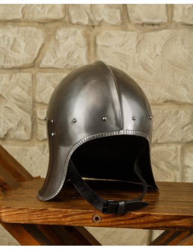 Capacete Sallet medieval em aço polido, modelo Franz