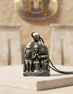 pingente tríade egípcia