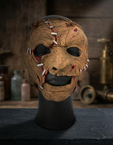 máscara de zumbi costurada