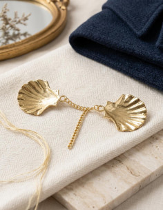 broche de fecho de manto 2