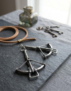 Pingente medieval 1 besta