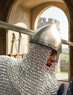 capacete normando cônico com nasal