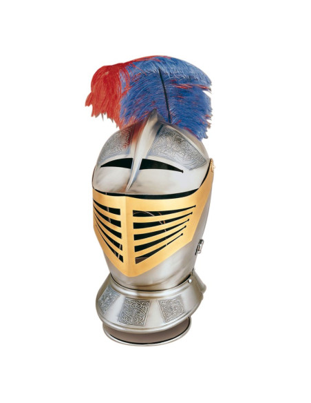 Capacete de guerreiro gravado do século XVI