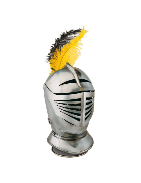 Capacete de guerreiro liso do século XVI