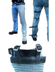 Pernas de cota de malha medievais