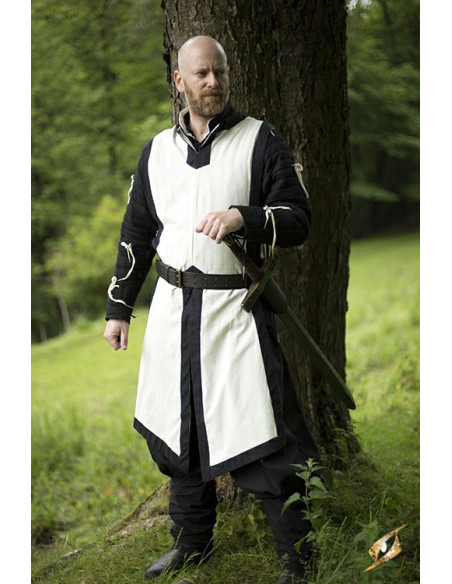 túnica medieval sem mangas