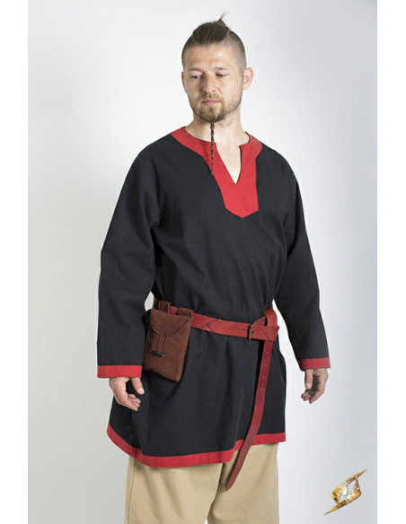 Épica túnica medieval