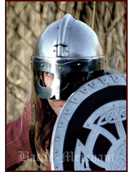 capacete viking com máscara