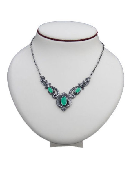 Pérolas de vidro verdes pendentes medievais