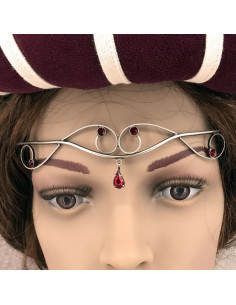 Tiara com pérolas de cristal