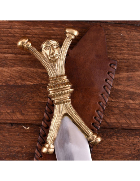 Antenas de punhal celta com bainha