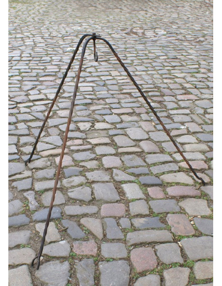 tripé forjado à mão