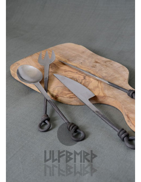 jogo de talheres medieval