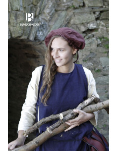 mulher de boina medieval 2