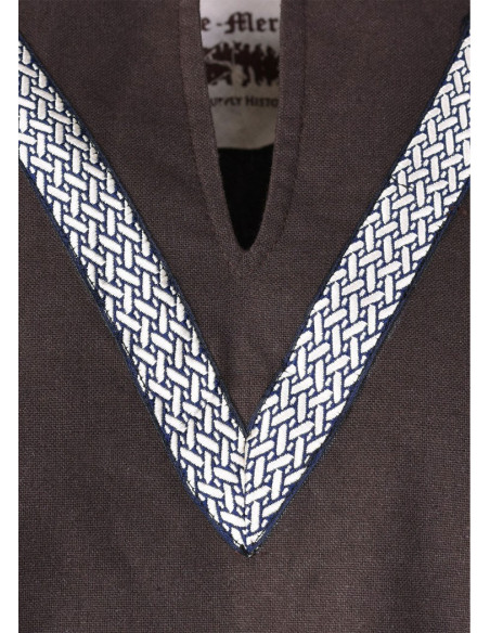 Ailrik túnica marrom medieval