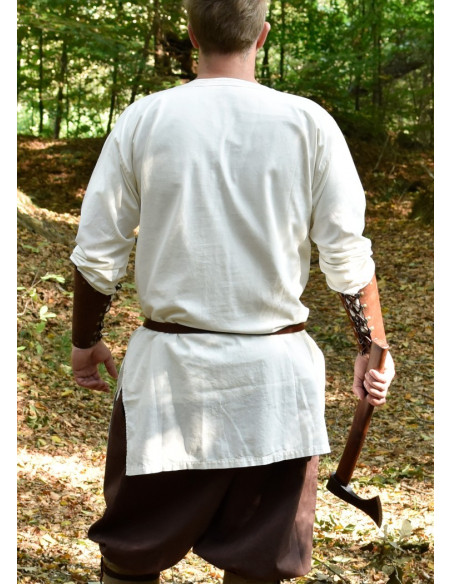 Túnica medieval branca, Gunther