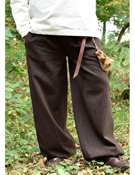 Calças medievais largas, Hermann