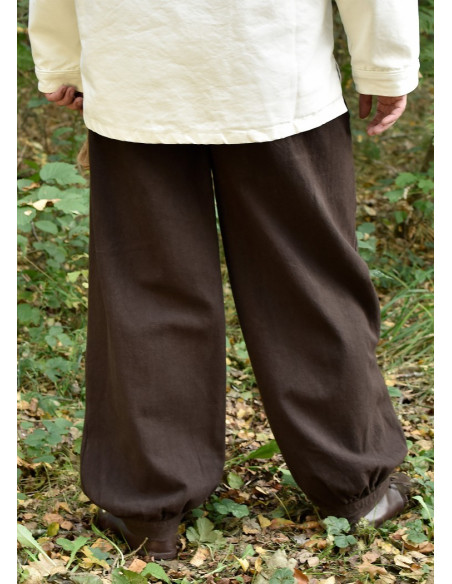 Calças medievais largas, Hermann