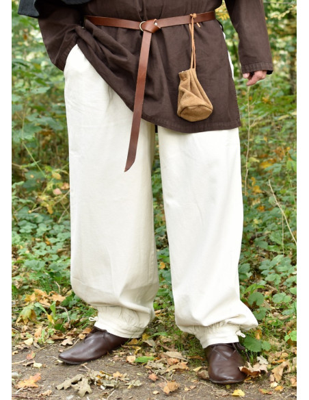 Calças medievais largas, Hermann