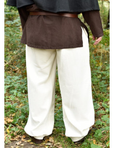 Calças medievais largas, Hermann