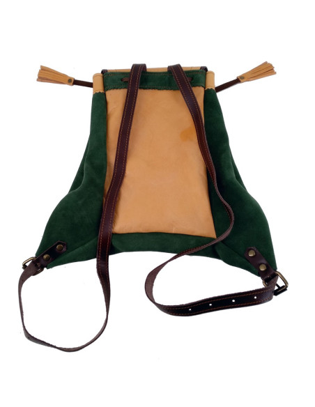 mochila de couro medieval