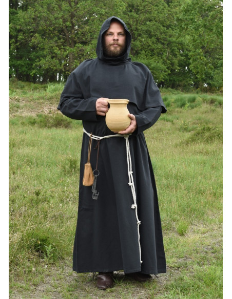 capuz medieval Benedikt