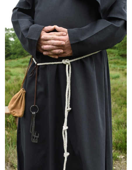 capuz medieval Benedikt