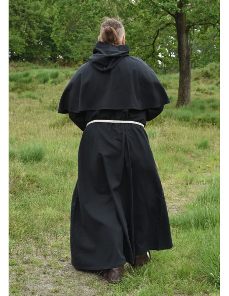 capuz medieval Benedikt