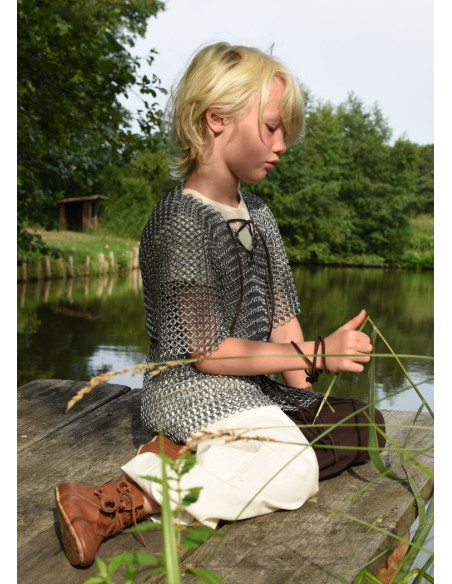 Calças largas de menino, Thore