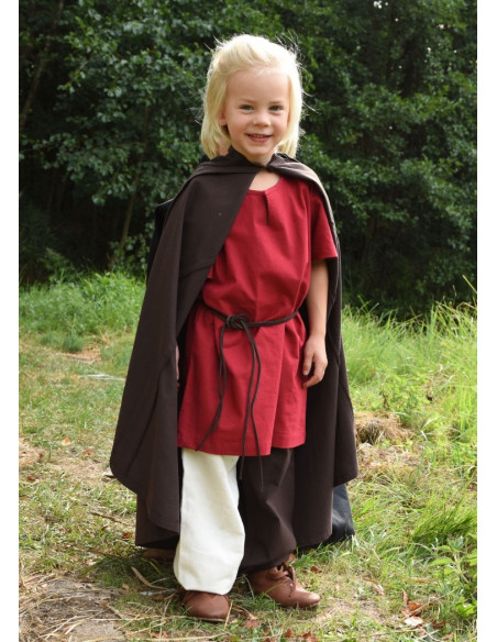 Calças largas de menino, Thore