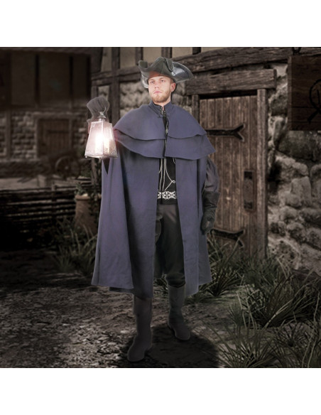 Capa de Lã, Viajante